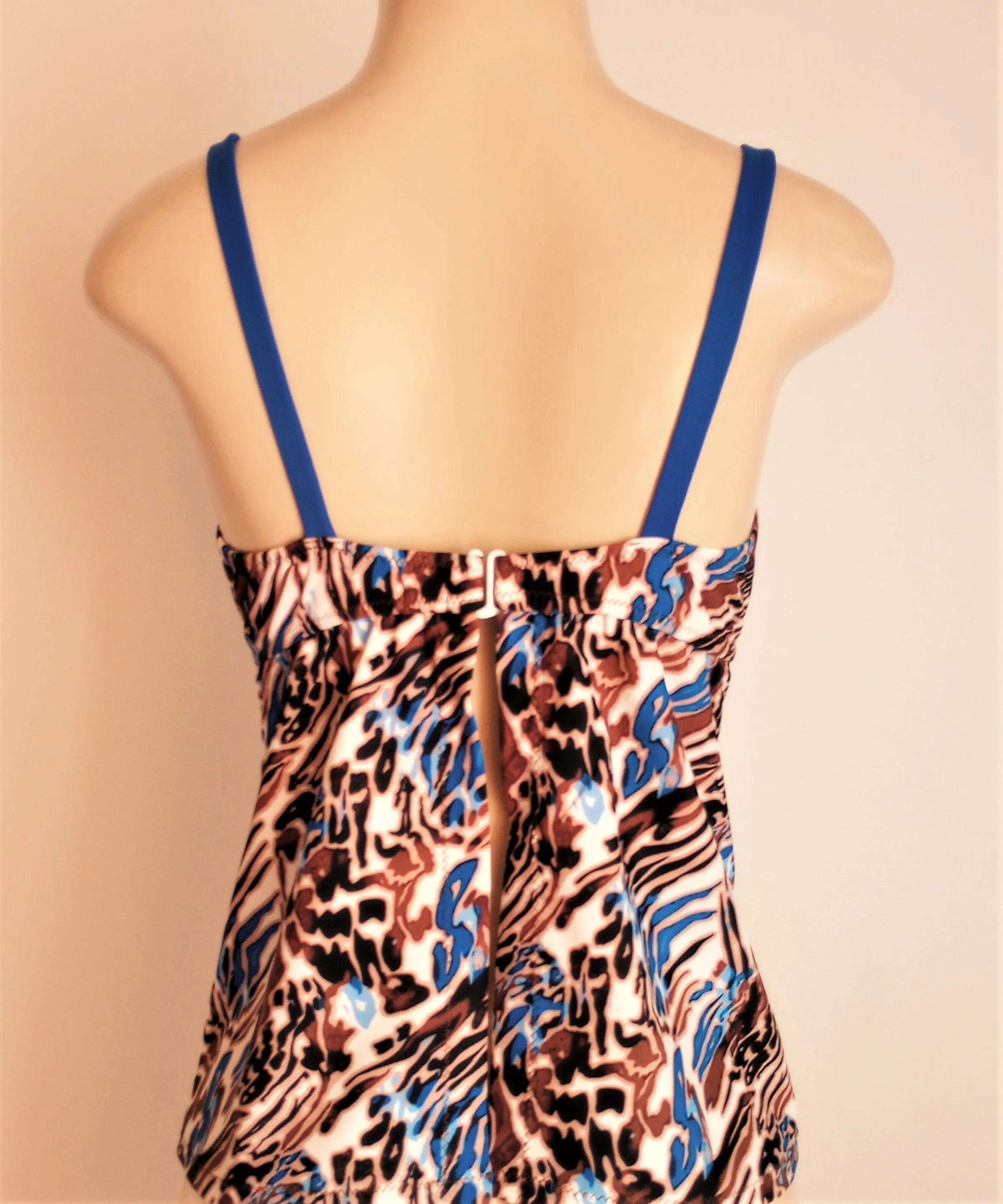 A, B, C, D, DD, DDD, E, EE, F Cup Size Tankini Tops and Swimwear
