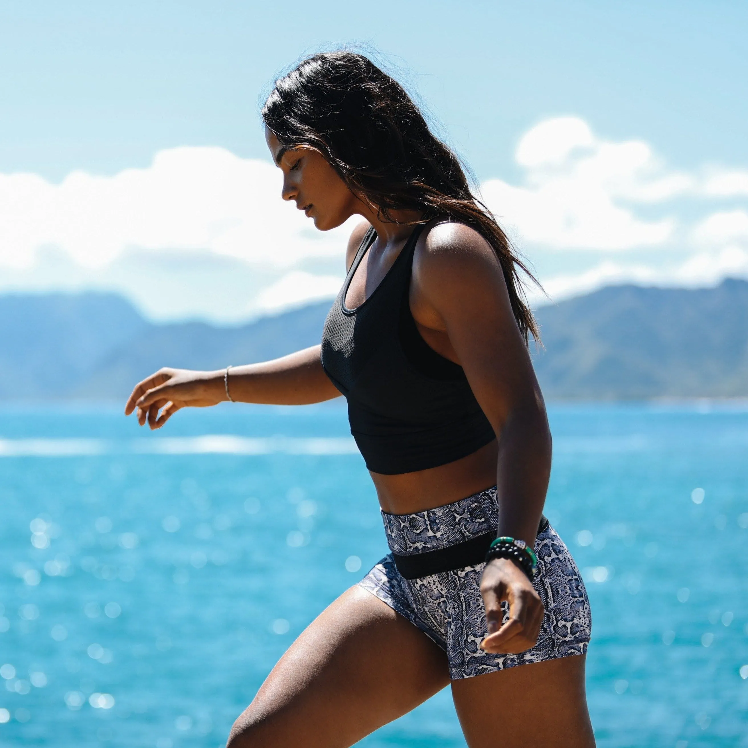 Black | Alana Crop Top