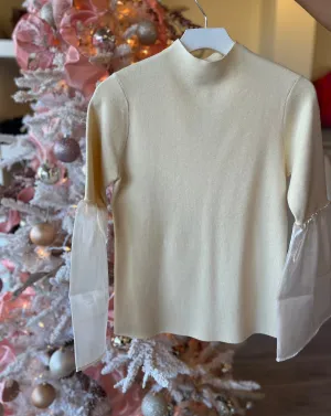 FL8322 Cream Knit w/ Mesh Sleeve