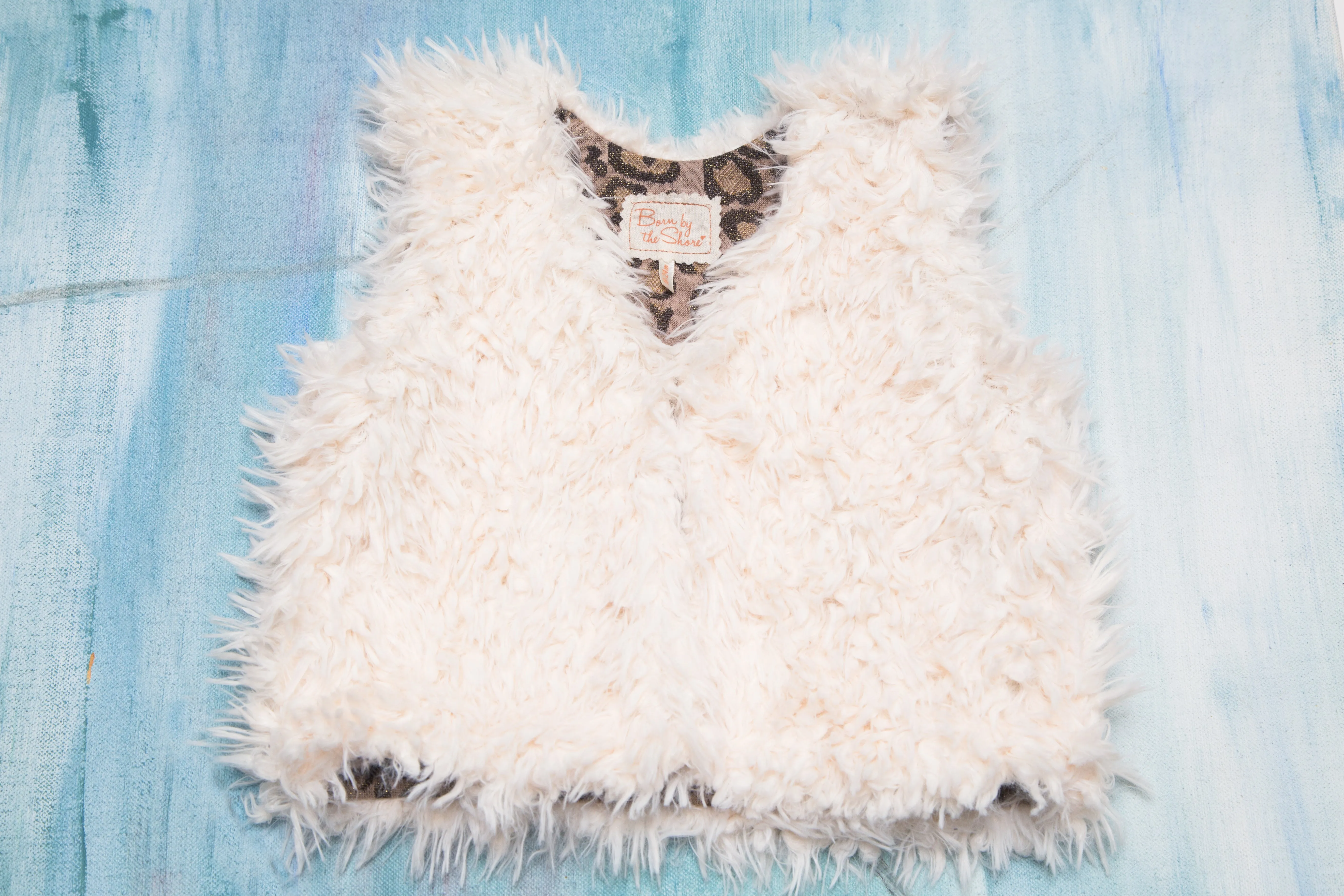 Girls White Faux Fur Vest | Leonie